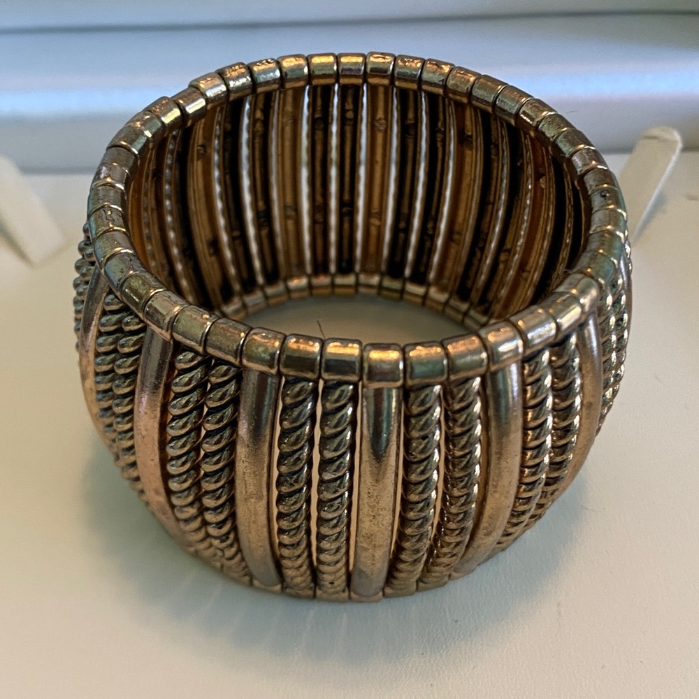Golden Vintage Stretch Bracelet